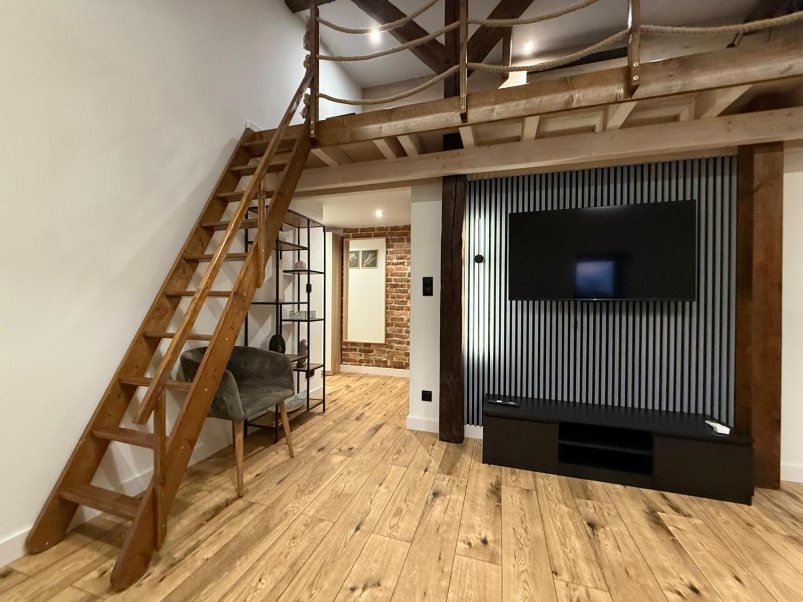 Loft In The City Center By Kobiela Apartments Katowice Bagian luar foto
