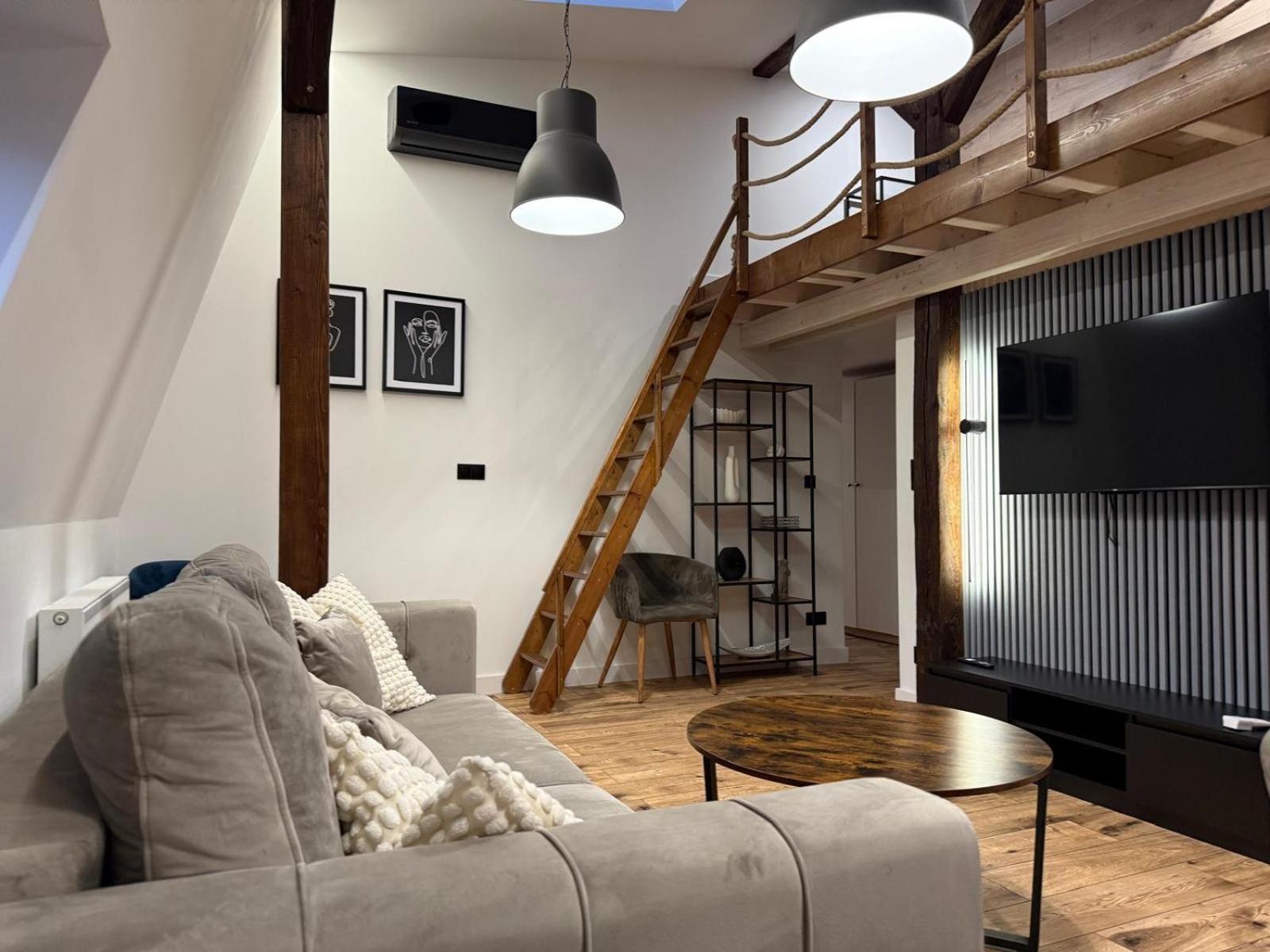 Loft In The City Center By Kobiela Apartments Katowice Bagian luar foto