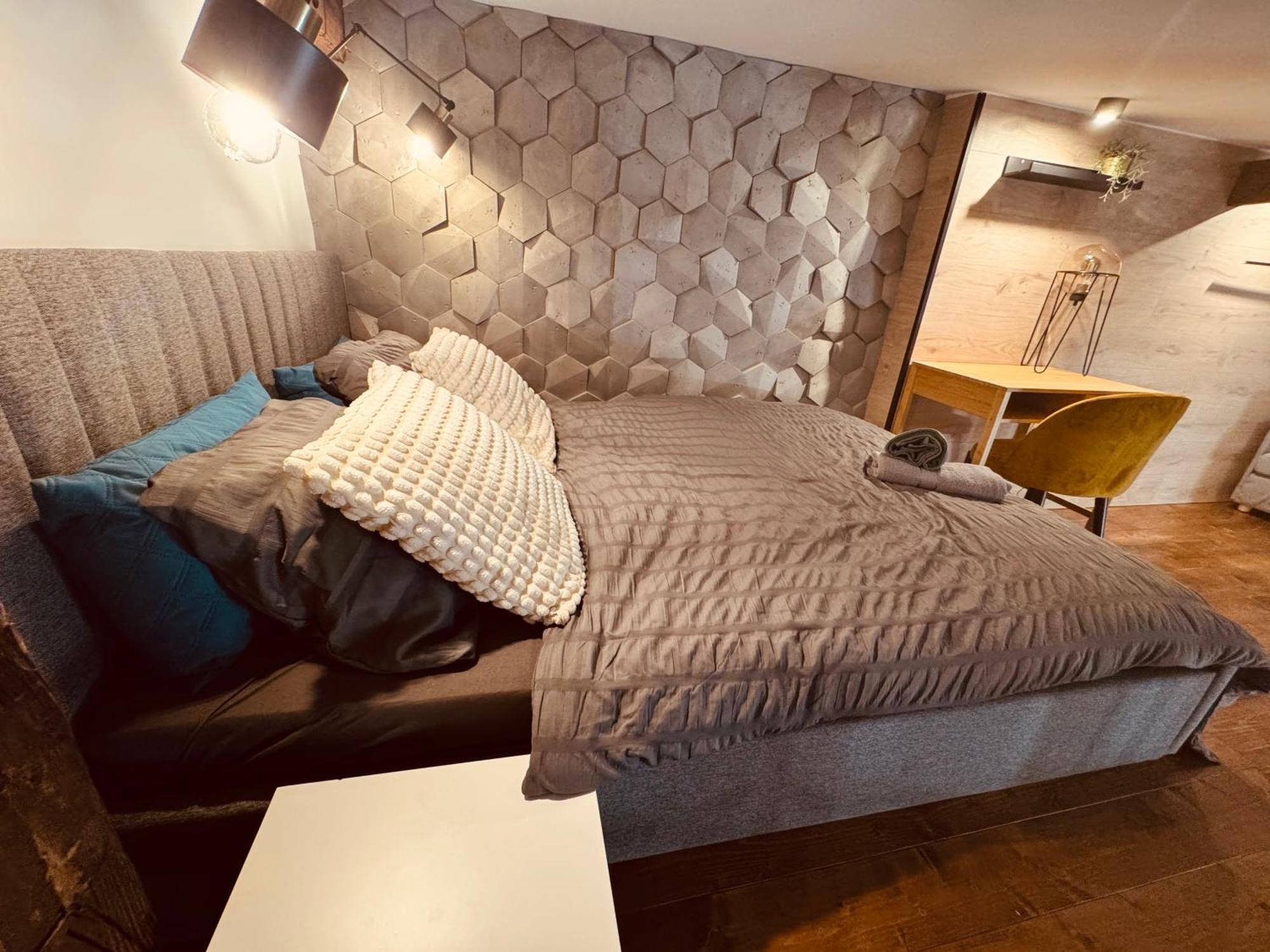 Loft In The City Center By Kobiela Apartments Katowice Bagian luar foto
